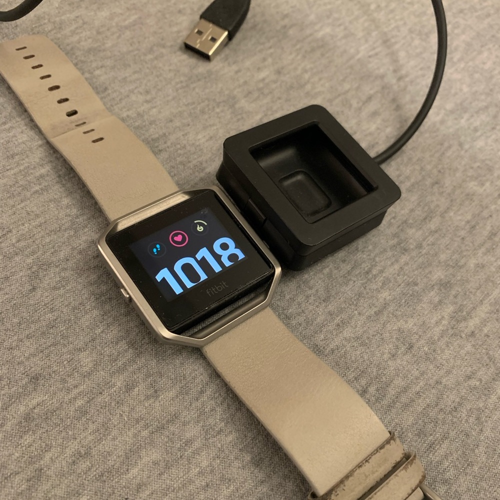 🖤 Fitbit Blaze Smart Fitness Watch 🖤